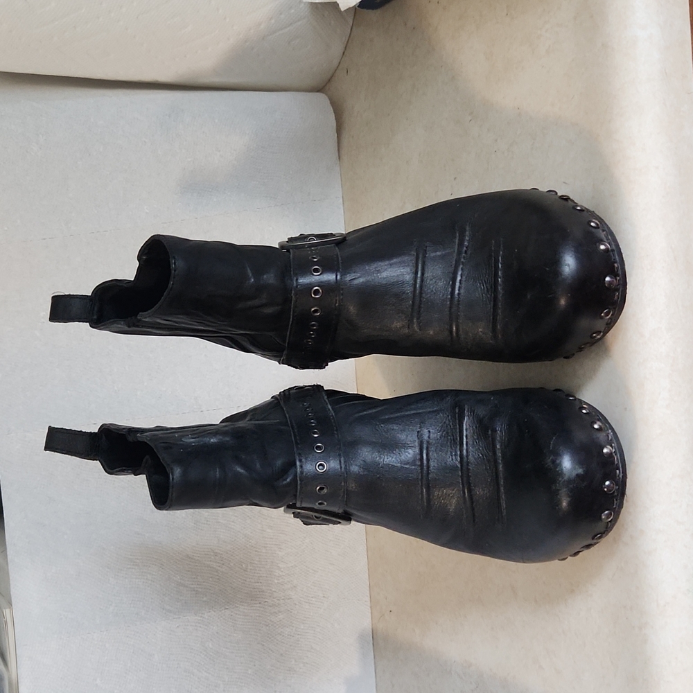 Dansko black ankle boots size 39